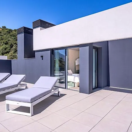 Apartament Fabulous Modern Sea View Bliss