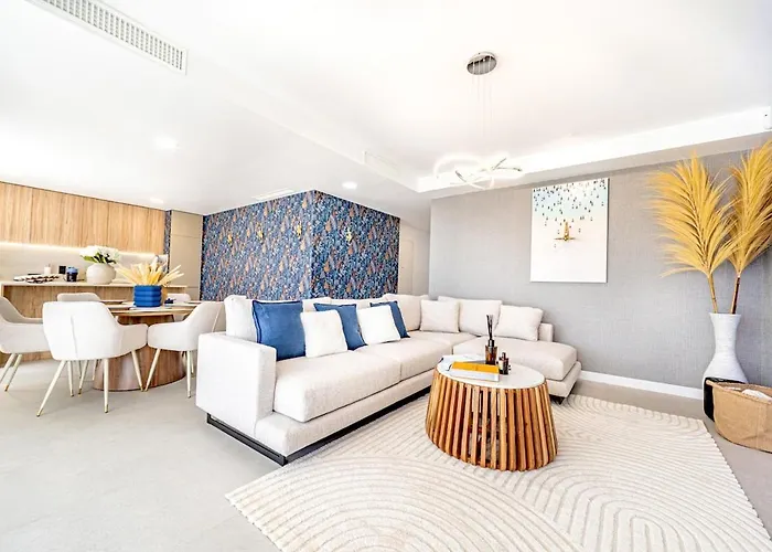 Fabulous Modern Sea View Bliss * מארבלה