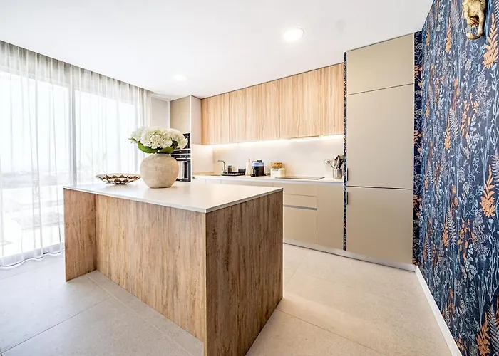 דירה Fabulous Modern Sea View Bliss
