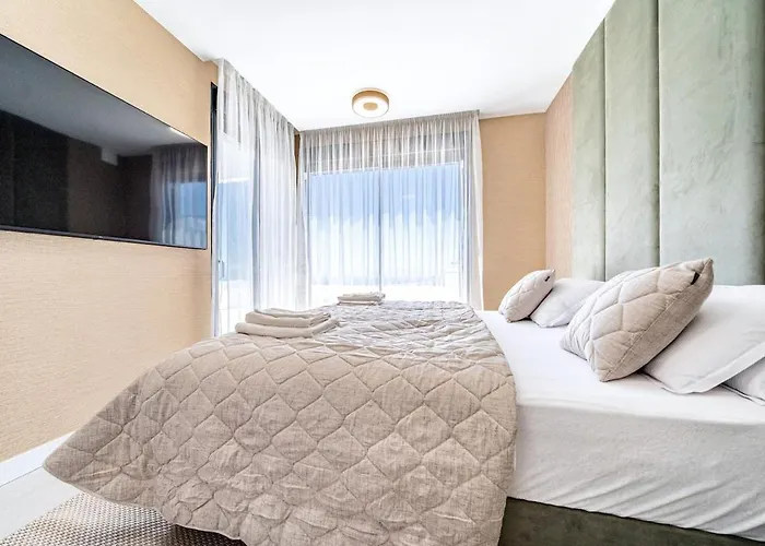 Apartament Fabulous Modern Sea View Bliss *